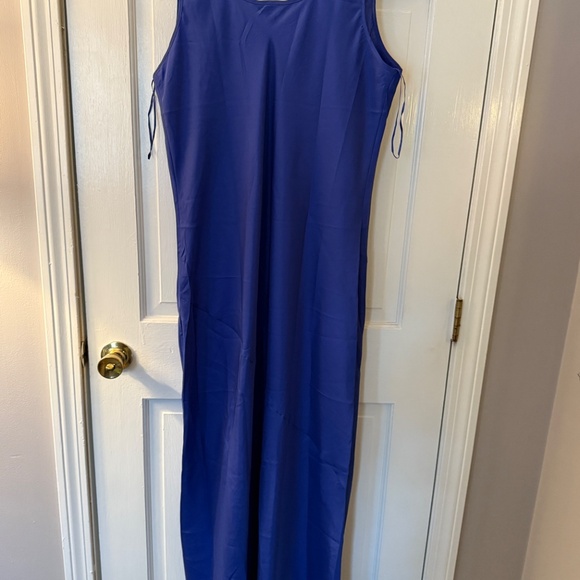 Banana Republic Factory SILKY TWILL SLIT MAXI DRESS - Picture 2 of 5